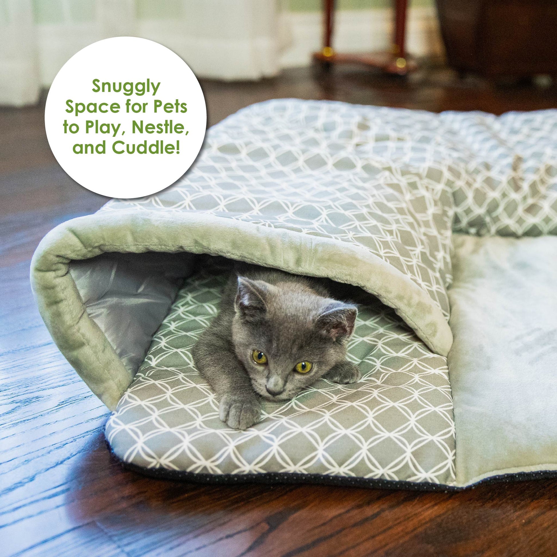 petique hide and seek play mat for cats and bunnies